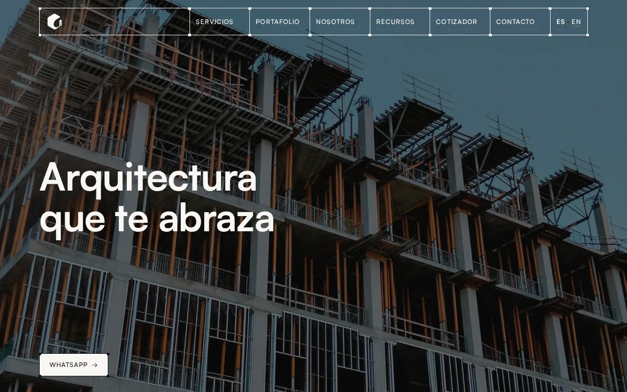 Captura de la página inicial de Grupo Galarza con el mensaje Arquitectura que te abraza y un edificio en construcción
